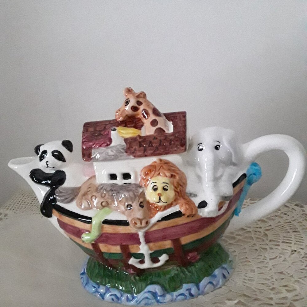 Vintage Noah's Ark Ceramic Teapot